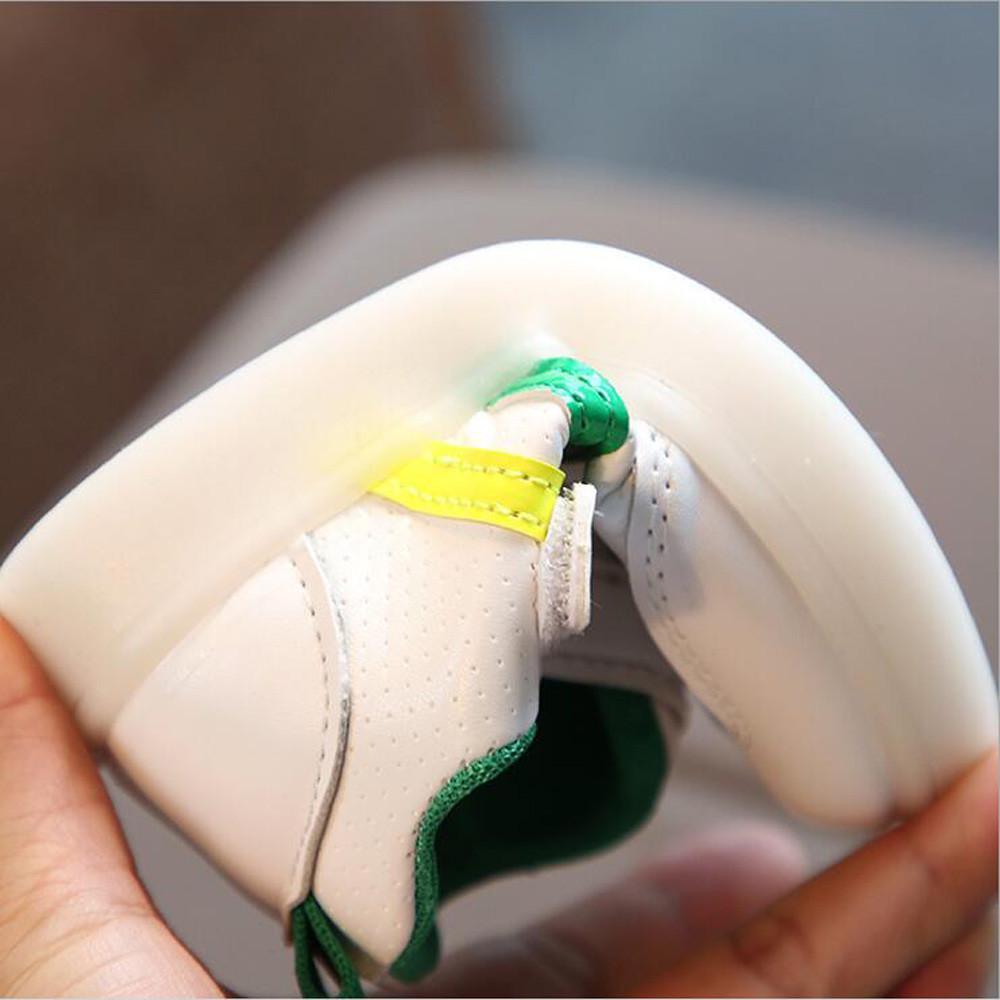 High-quality Luminous Sneakers For Kids With Striped Pattern And Eye-catching Led Features