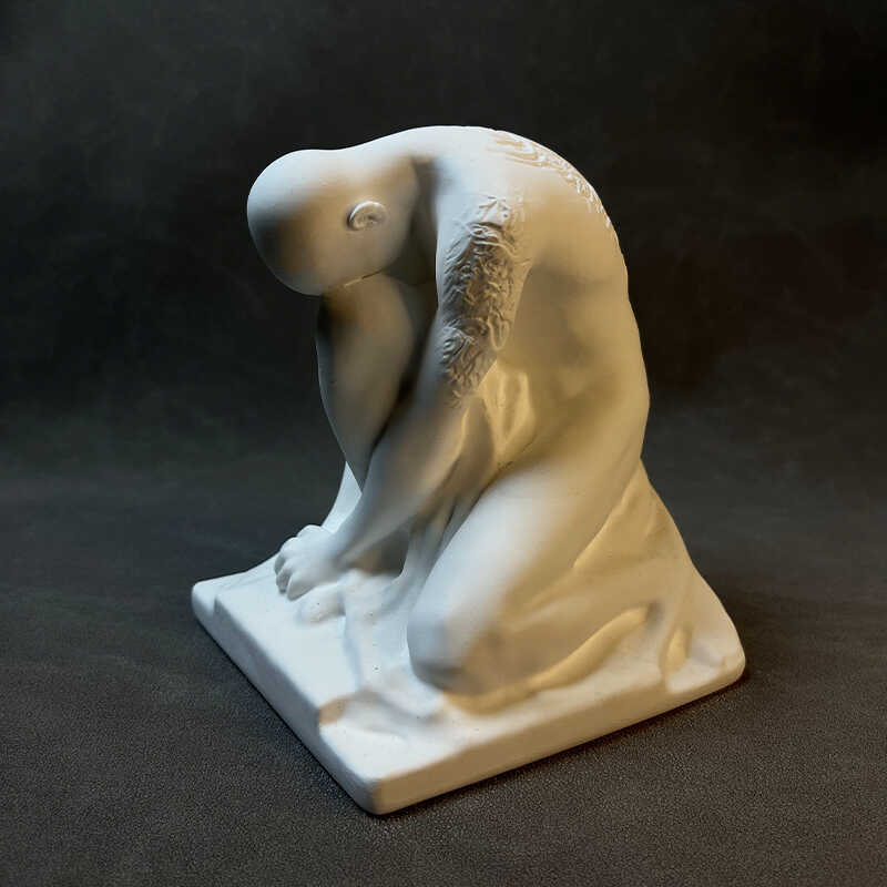 

White Plaster Nude Figures Sculpture Bookcase Room Decorative Arts Sketch Character Statue Crafts Interior Aesthetic Decoration