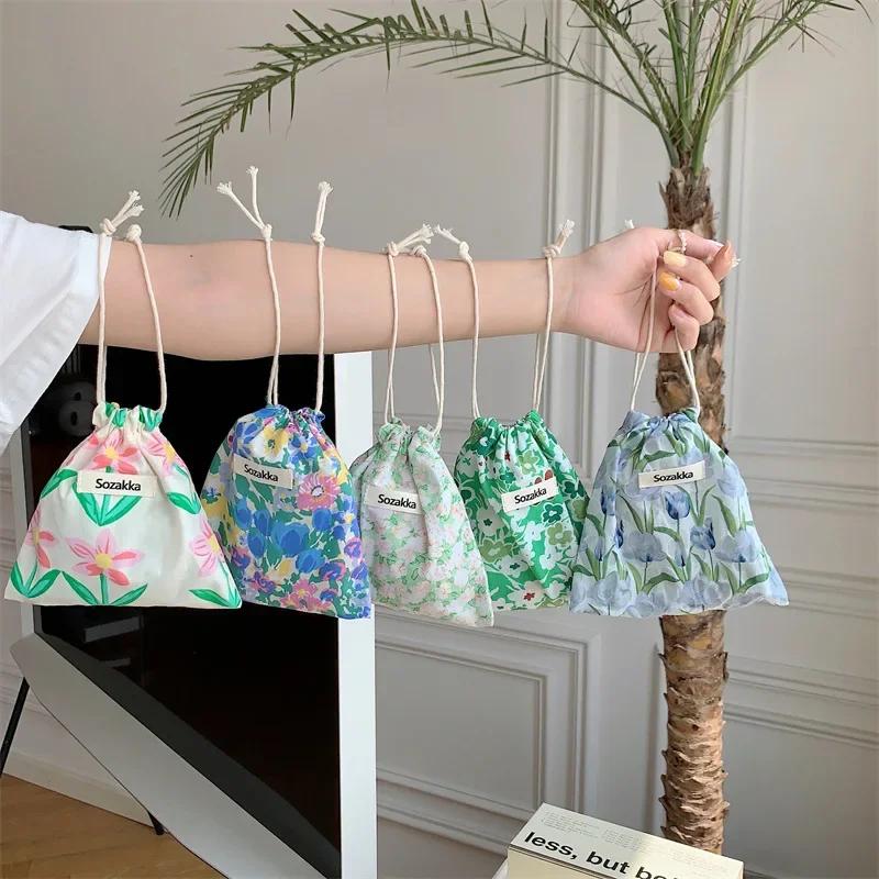 Floral Print Drawstring Coin Purse for Children Girls Makeup Bag Travel Organizer Keys Earphone Bag Makeup Pouch Cute Mini Purse