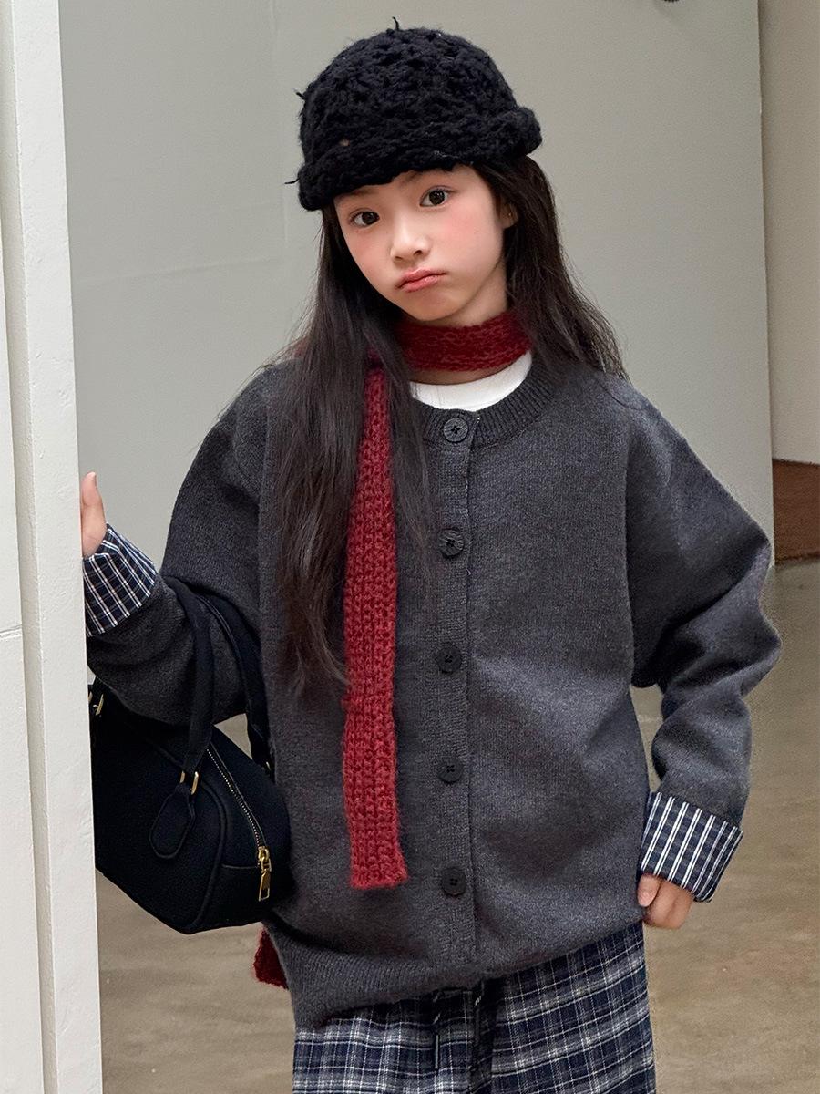 

Серый кардиган с длинным рукавом в стиле пэчворк из клетчатых блоков для женщин - Вязаный свитер-пальто с круглым вырезом, Коллекция Осень-Зима 170 серый