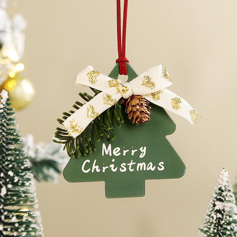 Červená vánoční ozdoba na stromek: Závěsný zvonek do zpětného zrcátka - Slavnostní dekorace do auta a dárek pro pár