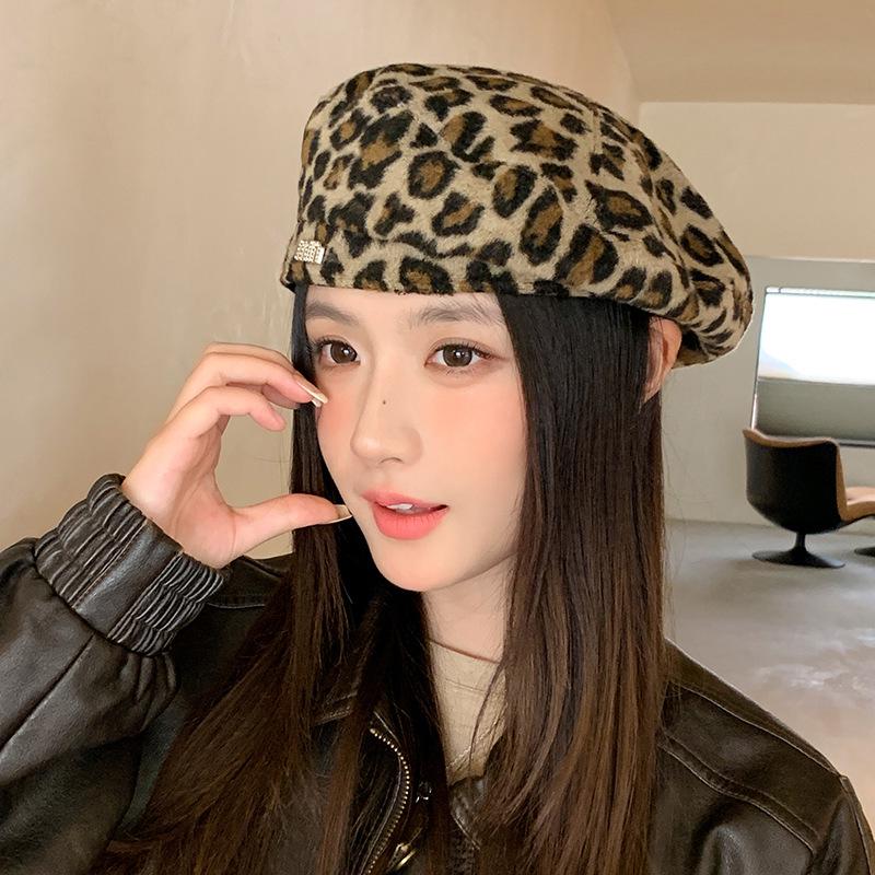 Leopard Print Artistic Beret for Women - Autumn/Winter Minimalist British Style Painter Hat