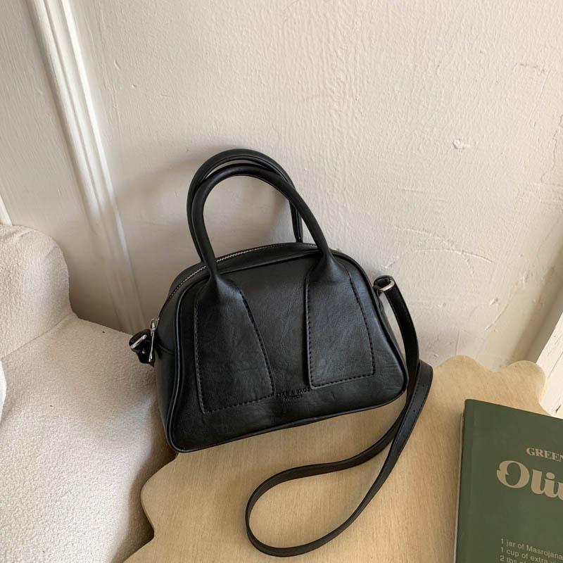 Handbag Bag Women's 2025 New Trendy Autumn and Winter Niche Light Luxury High-end Retro Shoulder Bag Crossbody Small Square Bag