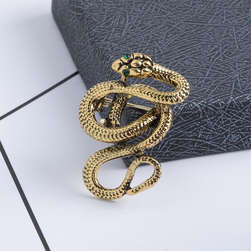 New Vintage Metal Animal Snake Brooch Pin Rhinestone Lapel Pins Men 'S Shirt Badge Collar Clothing For Women Accessories
