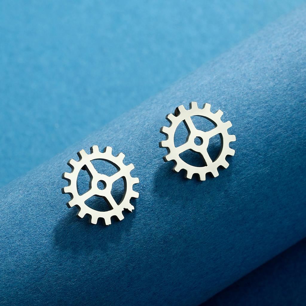 Kinitial Laser carved fashionable stainless steel earrings Pair of steampunk wheel gear  men earings study anniversary gift