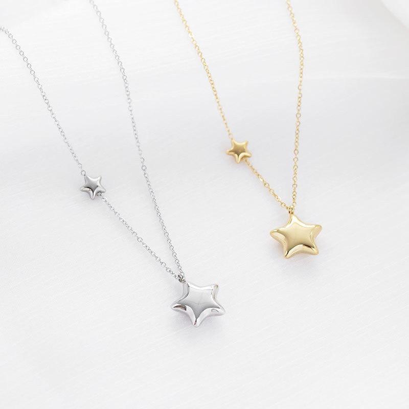 European Fashion Star Stainless Steel Clavicle Necklace - Versatile and Stylish Pendant for Women