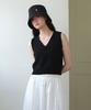 Moui Scallop Sleeveless Knit Vest (Black)