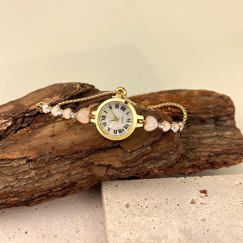 

Watch Women niche bracelet diamond inlaid heart-shaped drawstring Watches small dial Female fashion quartz clock Wristwatches золотой