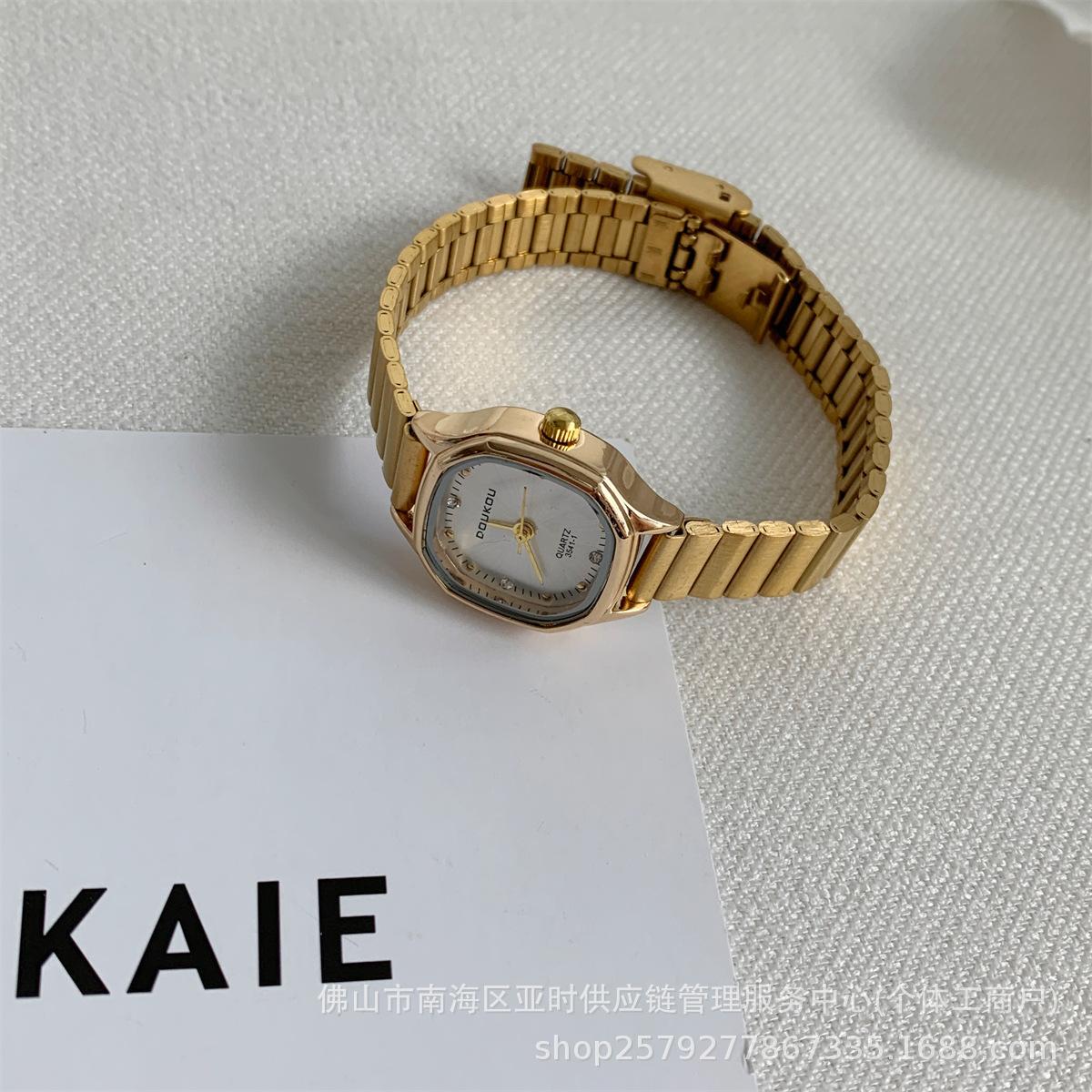 South East Asia Square Dial Simple Scale Watch Popular Fashion Watch Price