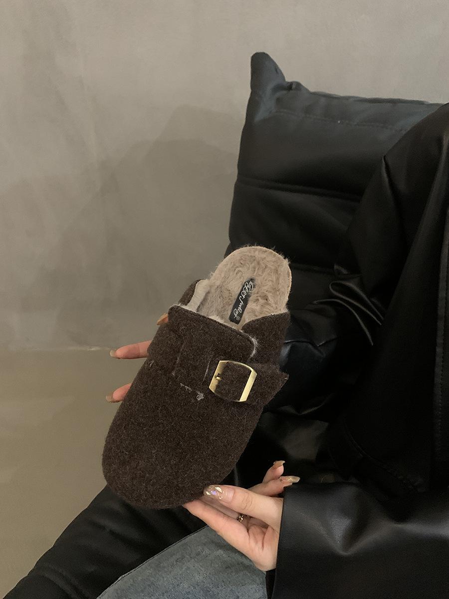 

Thick-soled fluffy slippers women s winter wear 2025 Mori series retro Boken shoes women s velvet lazy one-pedal cotton slippers 40 кавовий