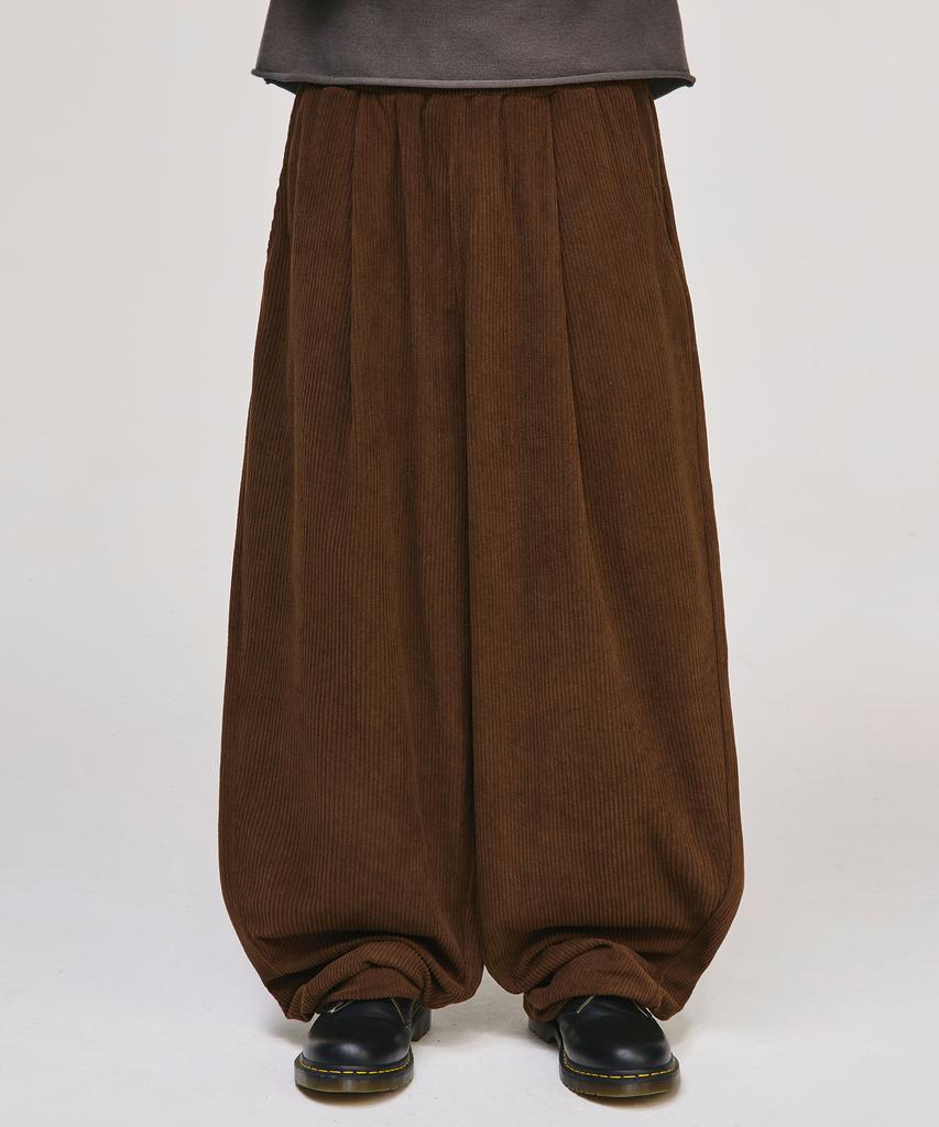 SIGNATURE Curved Corduroy Elastic Pants [Brown]