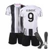 Adolescenți Copii Adulți Nume Personalizat Echipament Fotbal 25/26 Juventus Acasă #9 VLAHOVIĆ Set Tricou Antrenament Sportiv cu Șosete
