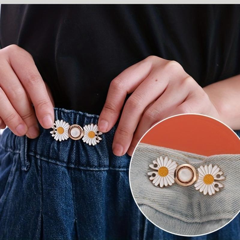 1pc of Casual And Versatile Daisy-Patterned Buttons for Men, Featuring an Adjustable Waist with Magical Buttons
