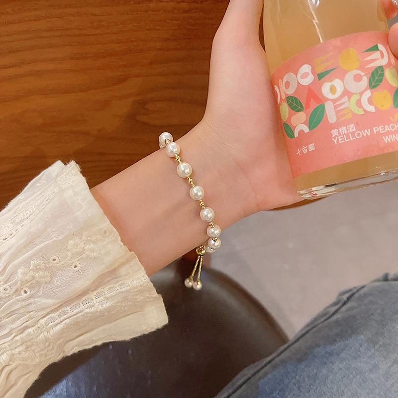 Trendy High-End Pull-Out Pearl Bracelet for Women: Light Luxury, Versatile Temperament, Celebrity-Inspired Design