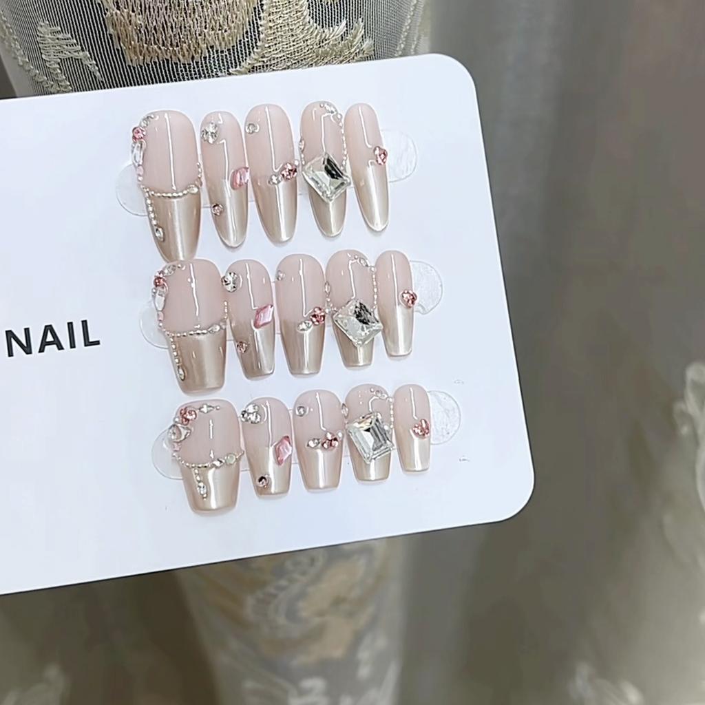 Pure Handmade Phototherapy Nail Art Tea Color Mountain Wild Wear Nail Finished Cat Eye Nail Art Patches Show Whiteness and Temperament
