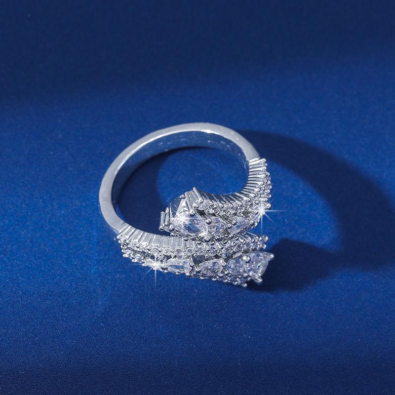 Stilvoller offener Ring mit Vollbesatz aus Diamanten, nicht verblassendem, einzigartigem Design