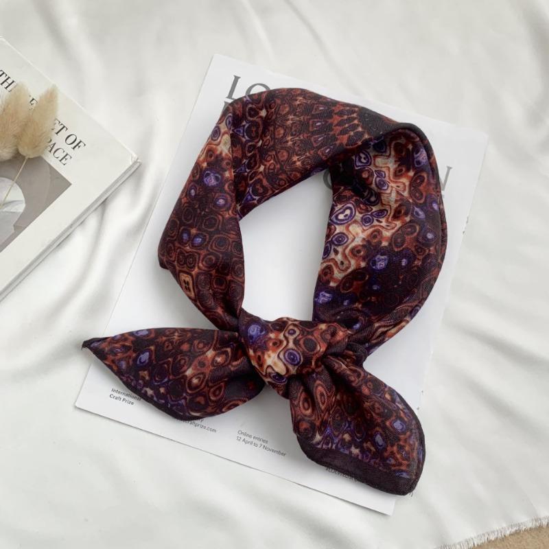 Square scarf new neck scarf scarf small shawl travel bag headscarf versatile cashew flower silk scarf