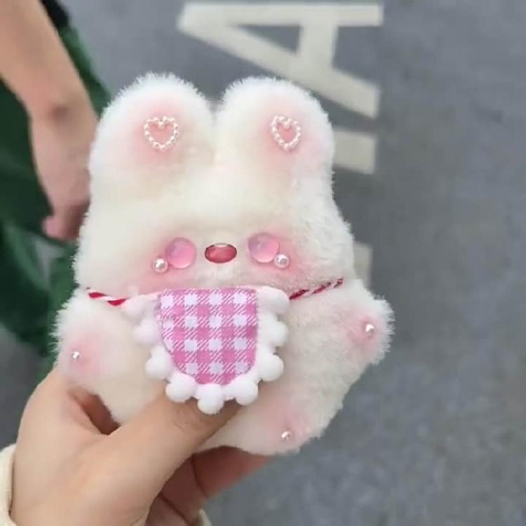Handmade Rabbit Keychain Plush Squeaking Function Keys Chain for Bag Schoolbag