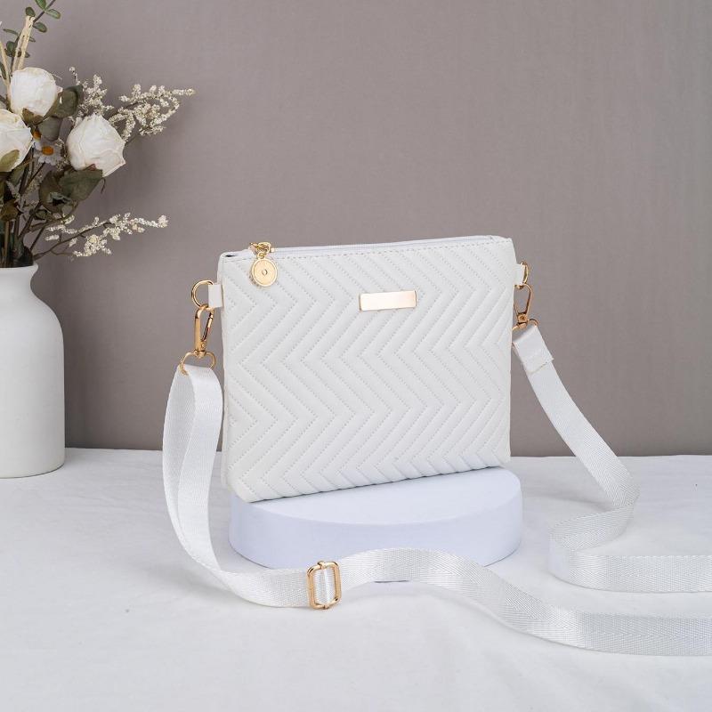 Wave Pattern Elegant Long Wallet Iron Sheet Plush Ball Decoration Multi Card Hold Women's Bag Fashion Bag New Style