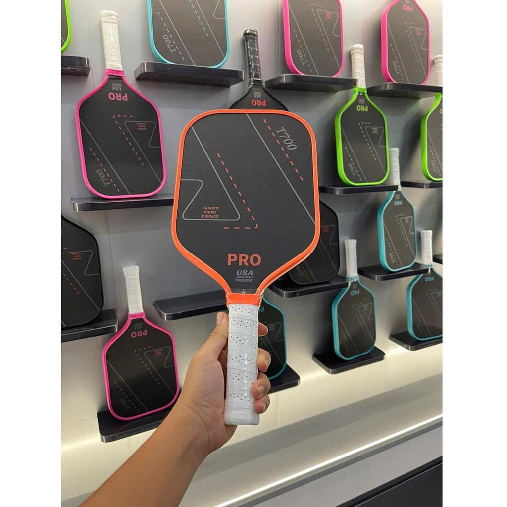 Graphite Pickleball Paddle with Textured Surface for Enhanced Spin