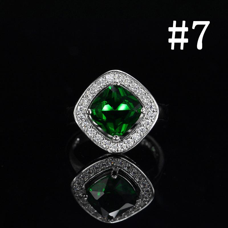 CMM Classic Design 0.8 Ct Princess Cut Fashion Square AAA+ CZ Zirconia White Golden Engagement Women Rings