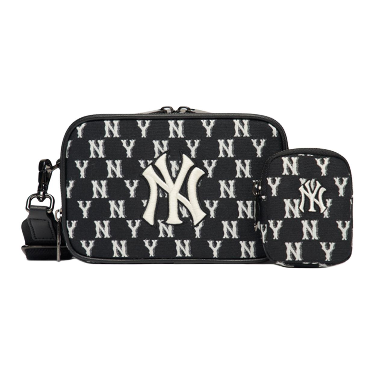 

MLB Monogram Series Vintage Floral Print Letter Logo NY Yankees Polyester Shoulder Bag Unisex Shoulder Bag Black 3ACRS022N-50BKS Black