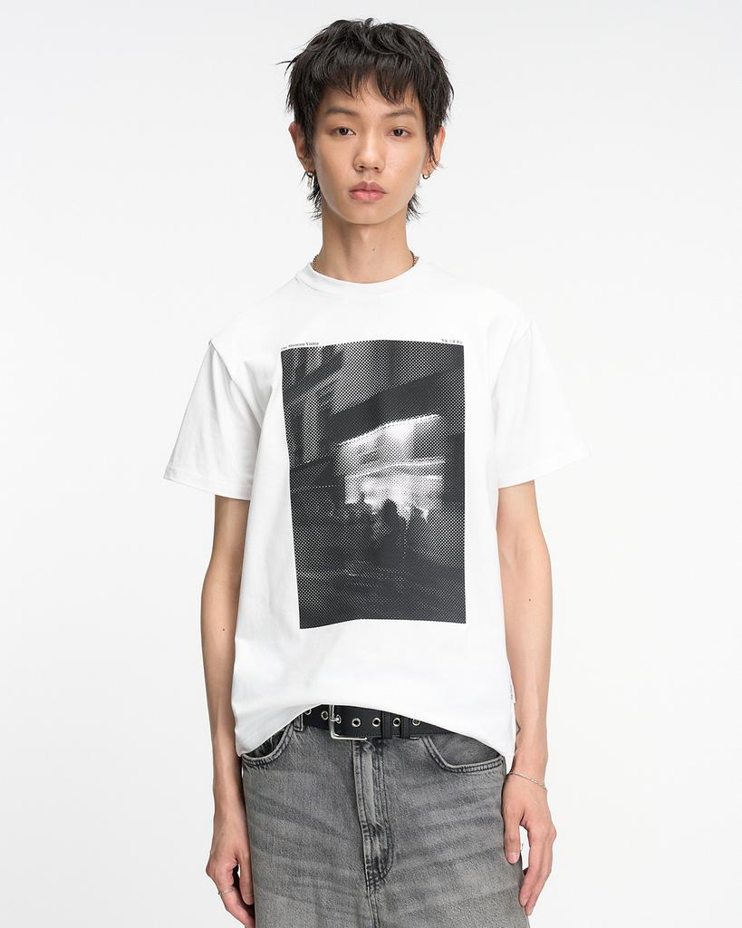 THEMUSEUMVISITOR Gallery Artwork T-Shirt (White)