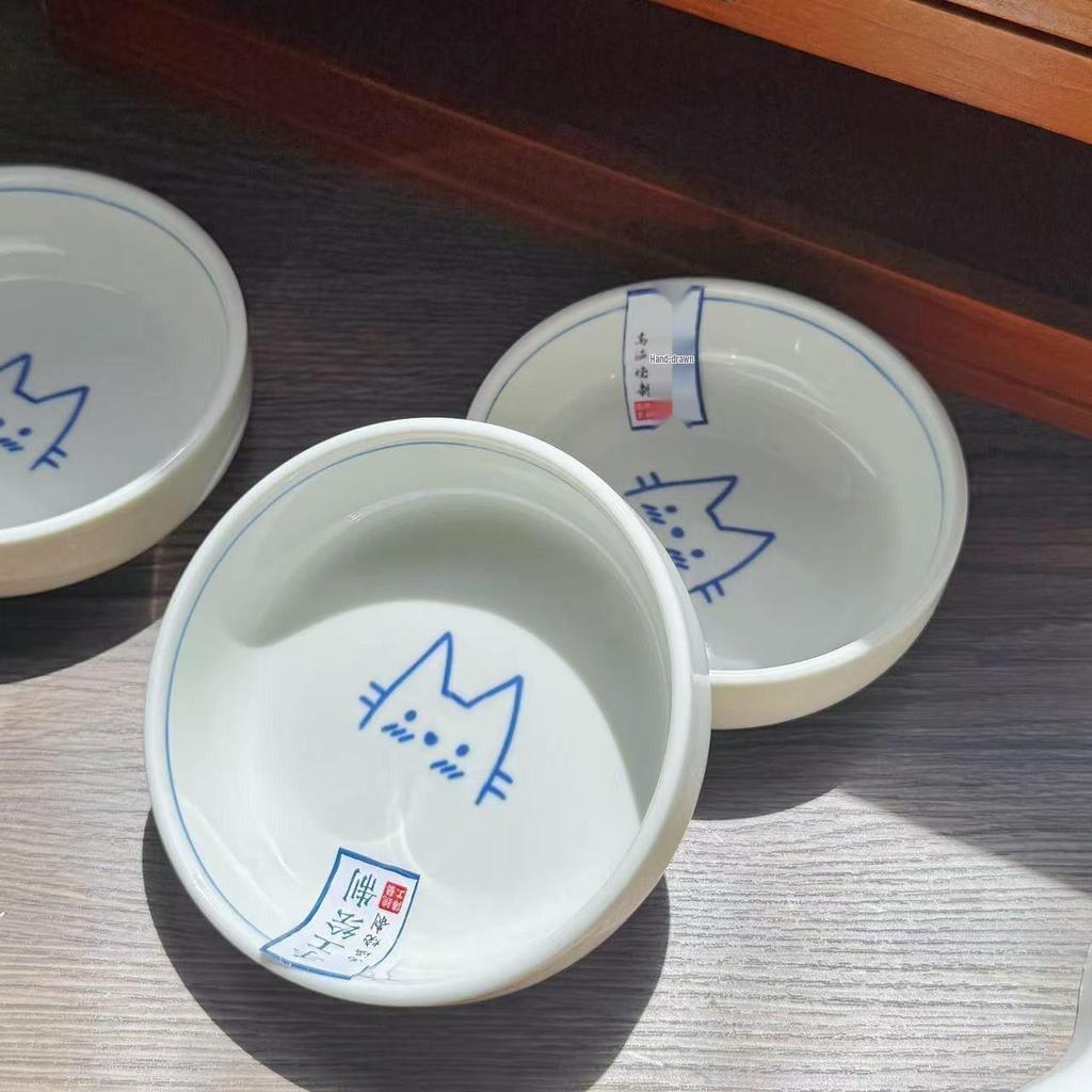 Cute Anti-Knock Ceramic Cat Bowl – Easy-to-Clean Water and Food Bowl with Anti-Black Coating for Pets