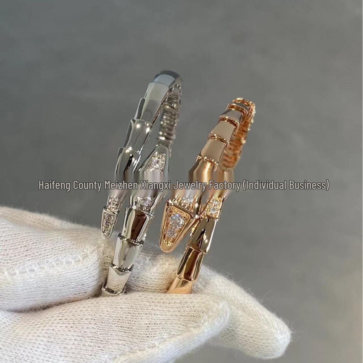 

Классический позолоченный браслет Змеиная кость с инкрустацией бриллиантами - Роскошное высококлассное колье Diamond Tips, Rose Gold