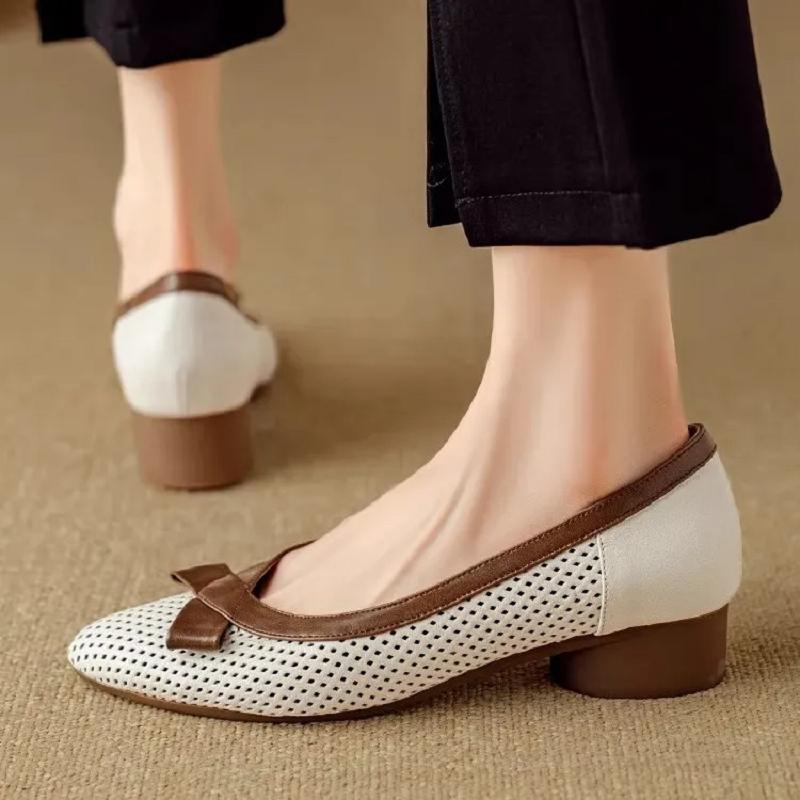 Damenmode süß braun Netz atmungsaktiv Frühling zum Hineinschlüpfen rutschfest quadratischer Absatz Schuhe Dame cool beige Arbeits-Pumps ab470