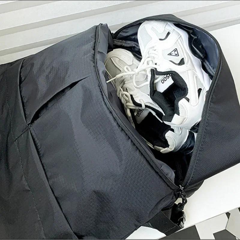 Ryggsäck för kvinnor och män Stor kapacitet Unisex ryggsäckar Nylon Vattentät Sportväska Trend Skolväskor Bärbar Fritidsresehandväska