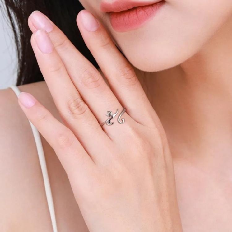 Crochet Rings for Finger Adjustable Size Yarns Knitting Rings Open Finger Rings