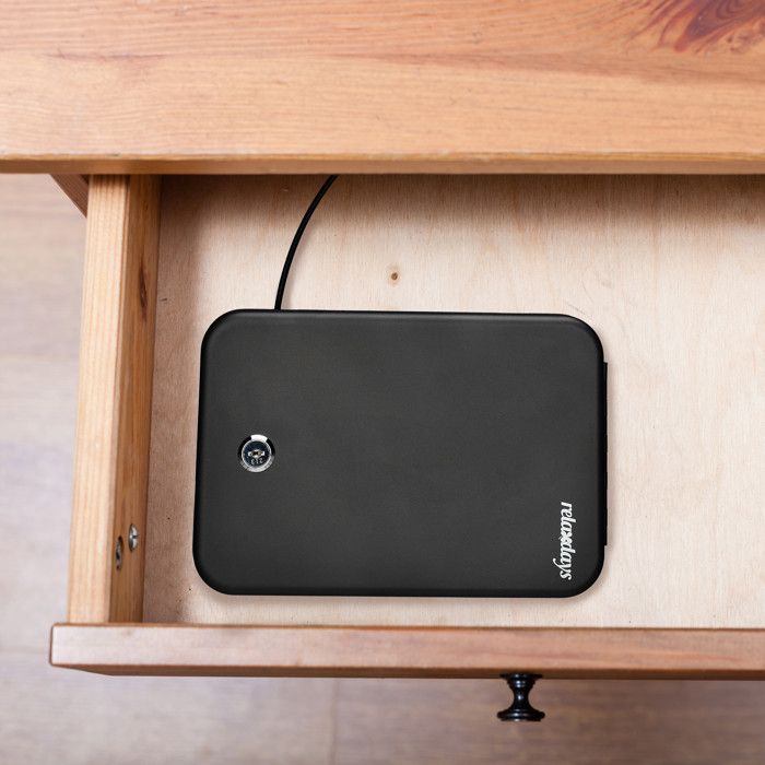 Relaxdays Coffre-fort verrouillable, 2 clés, nomade, câble de sécurité, acier, H x L x P: 5 x 17 x 25 cm, noir