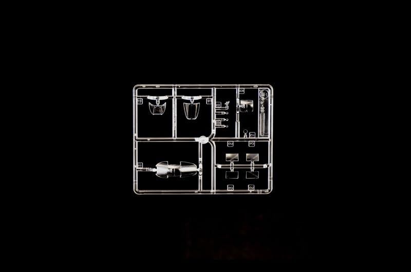 Platz Italeri 1/72 WWII American P-38J Lightning Plastic Model Kit IT1446 (Airplane)