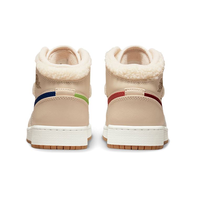 Pantofi sport Air Jordan 1 Mid Utility GS Fleece pentru copii, cafeniu, alb perlat, lemn întunecat DO2207-264