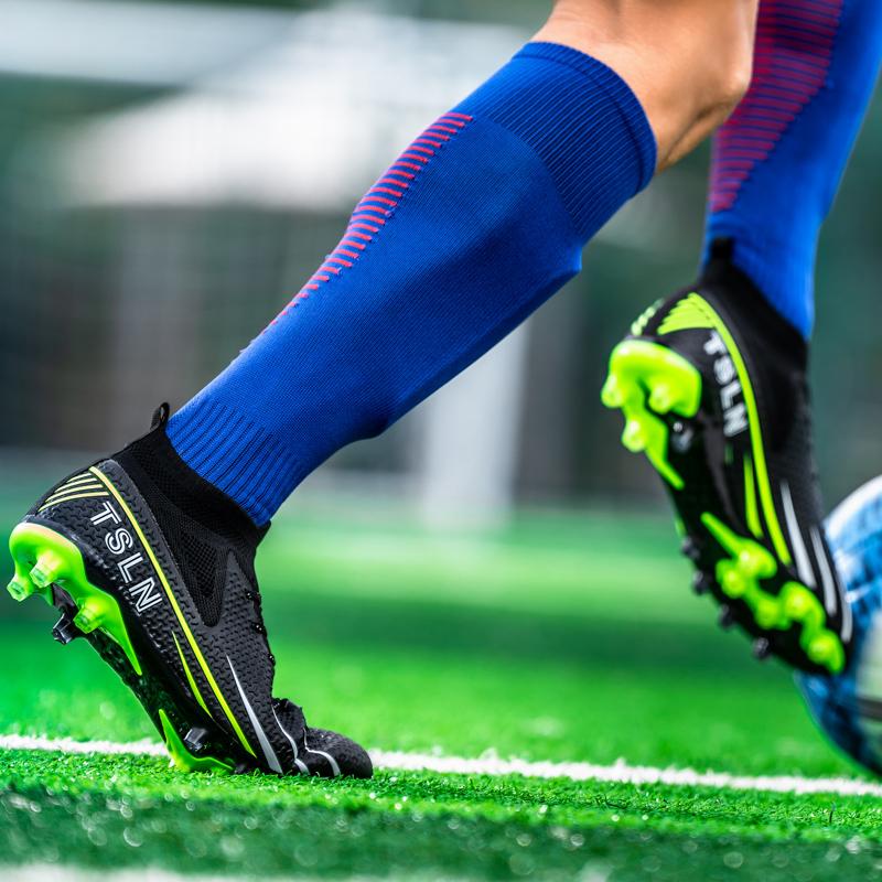 35-46 Pánské velkorozměrové vysoké kopačky dlouhé hřebíky protiskluzové TPR umělé kobylky venkovní dětské kopačky