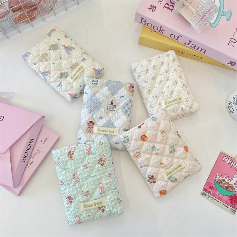 Neue Blumen-Reisepasshülle für Damen Modische Reisepasshülle Multifunktionale Reisepass-Clip-Hülle aus Polyester Reisezubehör