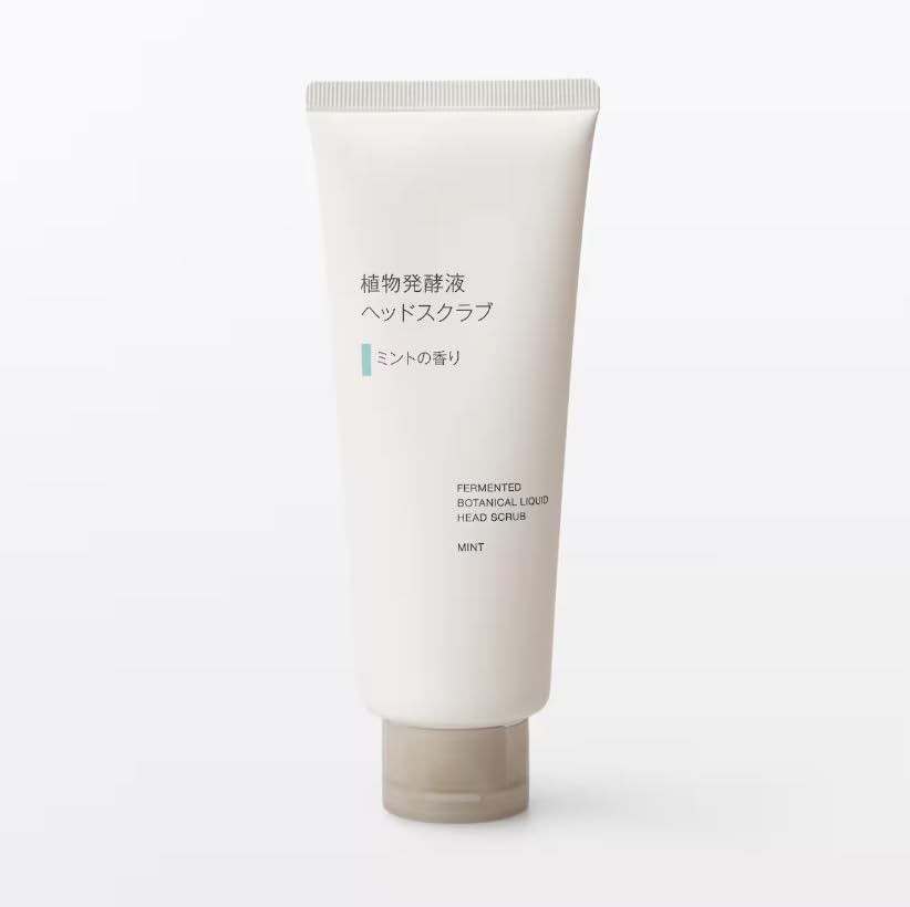 Muji Plant Fermented Liquid Head Scrub Mint Scent 200g use before shampooing that leads healthy scalp.