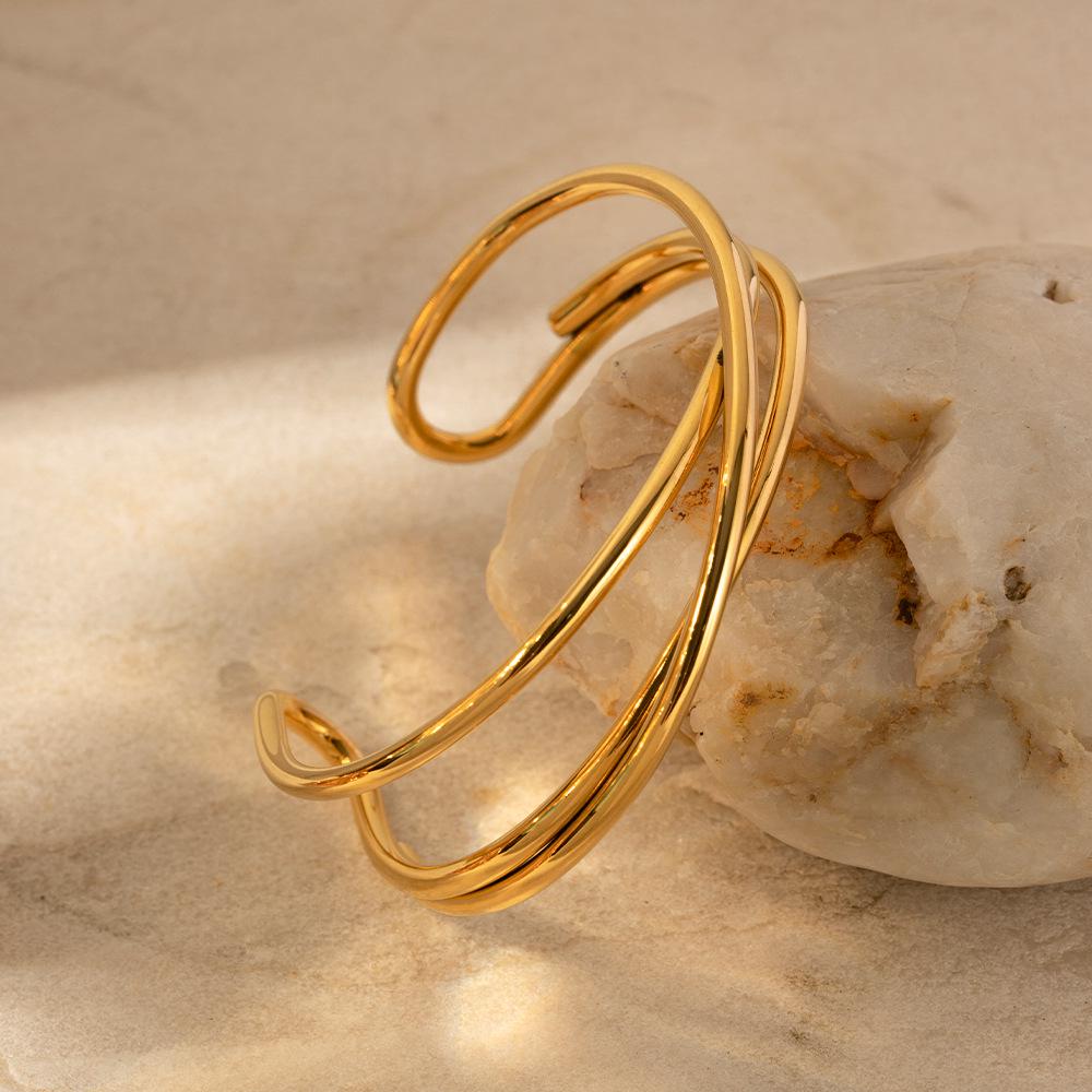 Inspired Design 18K Gold-Plated Titanium Steel Open Hand Bracelet for Women