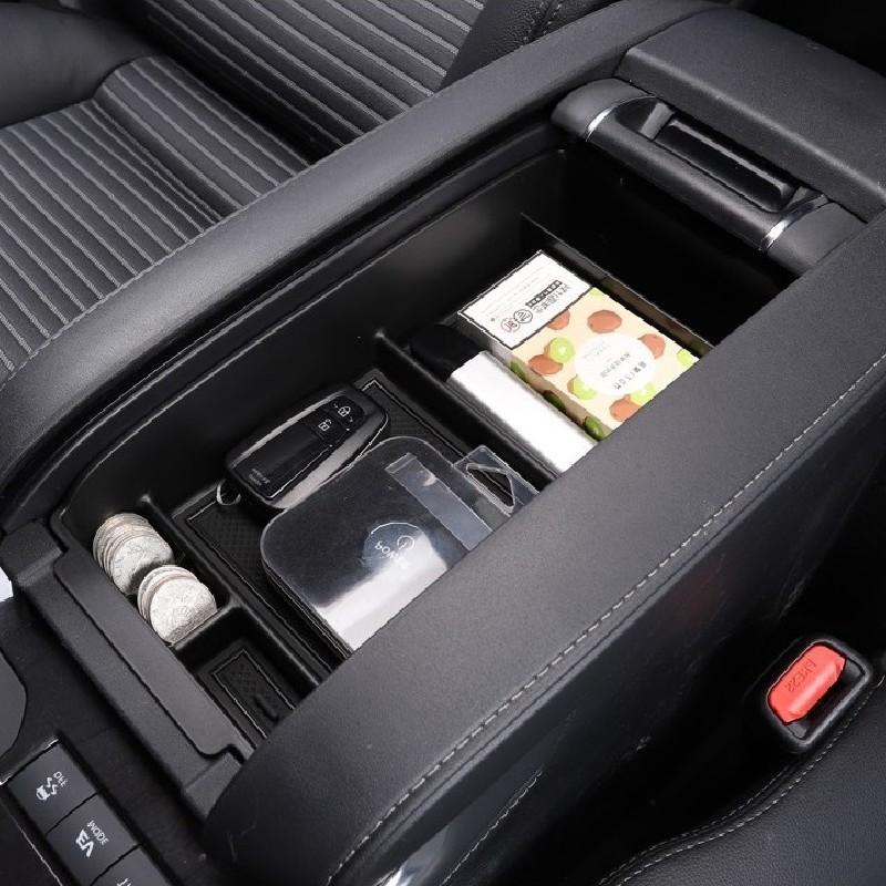 Für Toyota Highlander XU70 2020~2026 Hybridauto Mittelkonsole ABS-Kunststoff Organizer-Schale Armlehne Versteckte Aufbewahrungsbox Zubehör