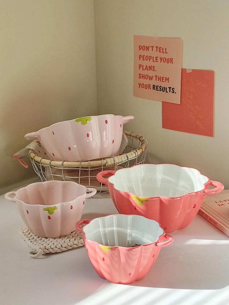 Charming Ceramic Double-Ear Berry Petal Bowl for Fruit, Salad, or Noodles - Anti-Scald Design.