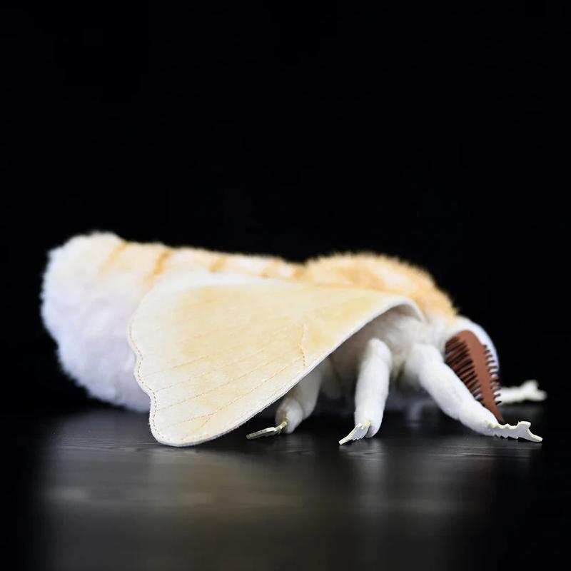 Soft Silkworm Moth Plush Toy Cute Simulated Insect Animal Exquisite Fuzzy Winged Bug Decorative Ornament Kids Gift Home Decor