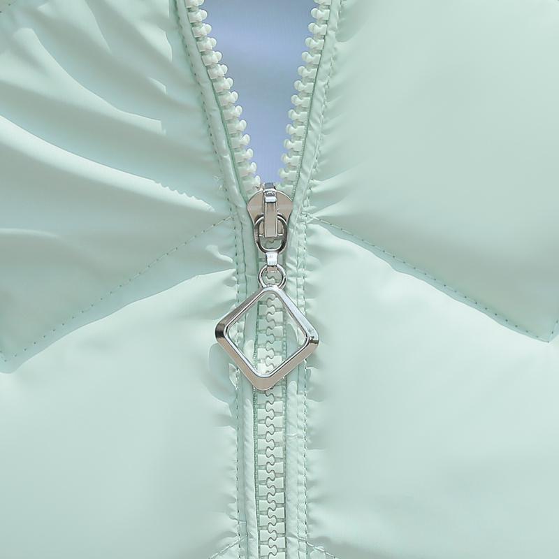 Fashion Winter Short Parkas Female Outerwears Hooded Faux Fur Collar Lady Jackets Thick Warm Elegant Coats