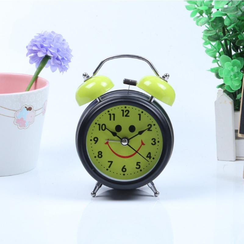

3-дюймовый металлический окрашенный спреем будильник с мелодией, улыбающийся будильник, ночник, будильник в европейском стиле