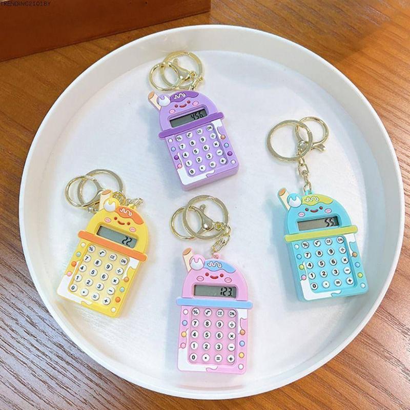 Key Chain, Kawaii Candy Color Mini Calculator, Portable Lightweight 8 Digits Display Maze School Supplies Office
