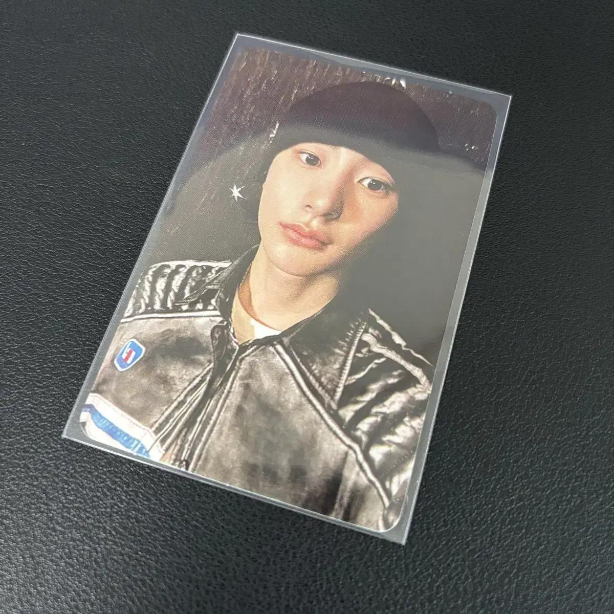 

RIIZE Chanyoung Get Guitar Shopee Фотокарточка