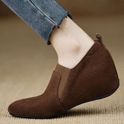Handgefertigte Innenhöherhöhung Herbst Neue Keilabsatz Einzelne Schuhe Bequemes Mattes Leder Schwarze Pendlerschuhe