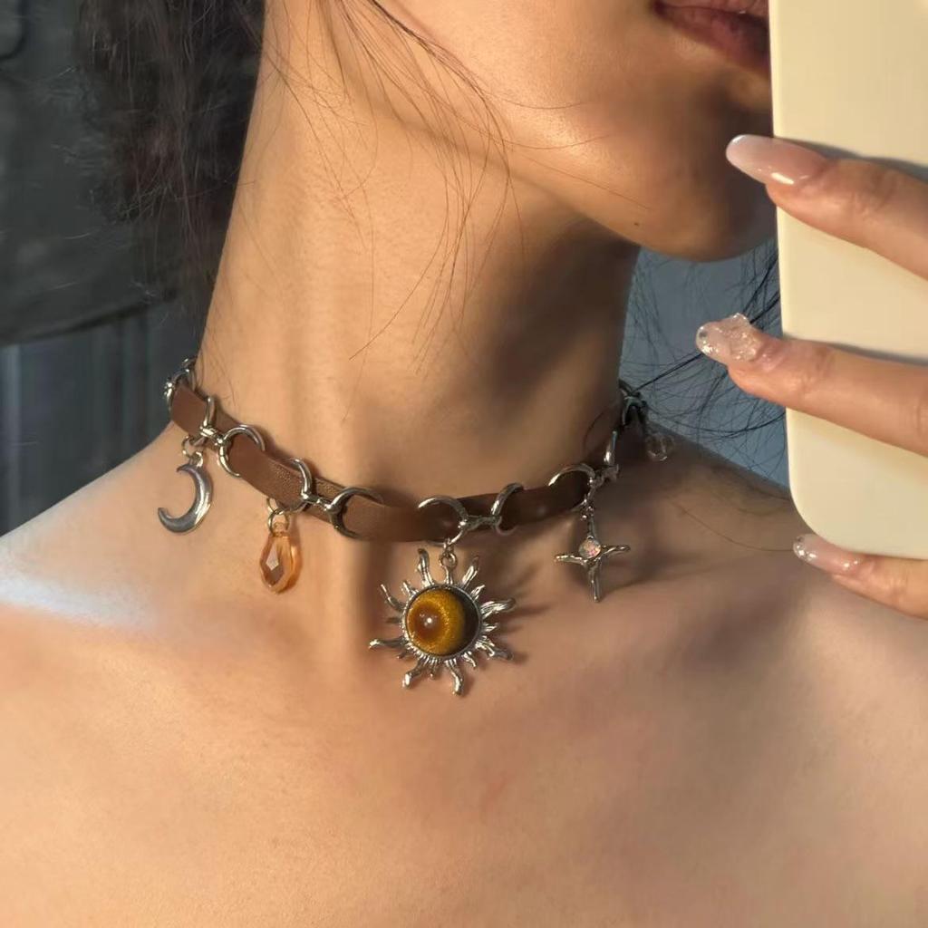 Y2K Korálkový náhrdelník s hvězdou - Punkový Goth styl z titanové oceli pro ženy