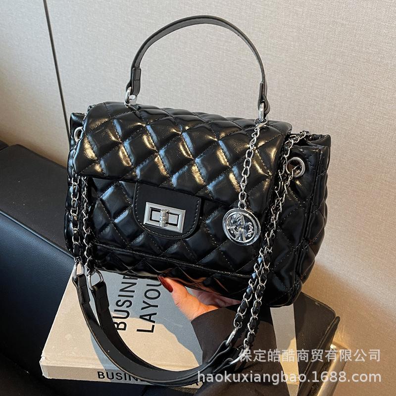 Rhombus Chain Bag Women's Large-capacity 2025 New Niche Spring and Summer Shoulder Messenger Bag Casual Portable Commuter Bag