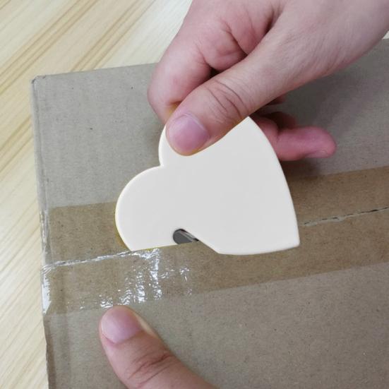 Christmas Paper Cutters Heart-Shaped Envelope Opener Gift Wrapping Tool Safe Plastic Paper Trimmer for Craft Letters Wrapping
